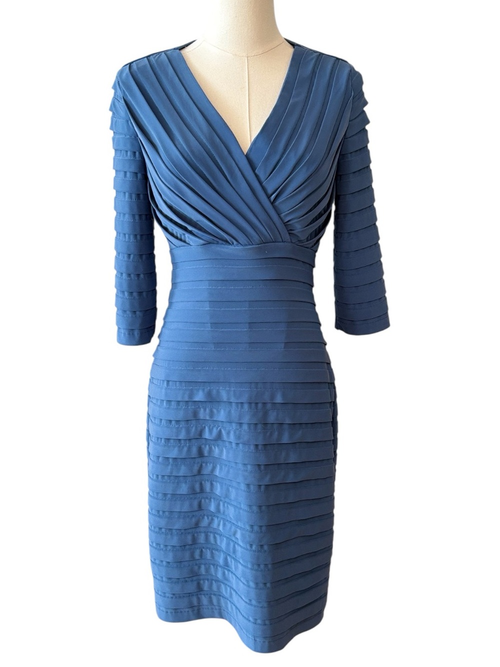 Adrianna Papell Slate Blue V-Neck Shutter Pleated Sheath Dress Size 2